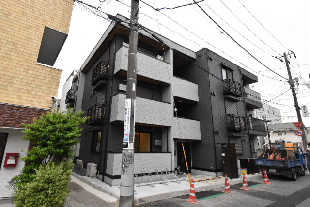 ��ʌ��z�J�s���������̃A�p�[�g�̌����O��