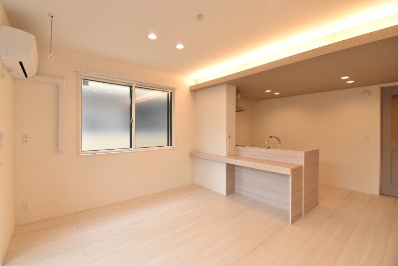 ��ʌ��z�J�s���������̃A�p�[�g�̋��ԁE���r���O