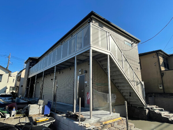 ��ʌ�����s�≺���Q���ڂ̃A�p�[�g�̌����O��