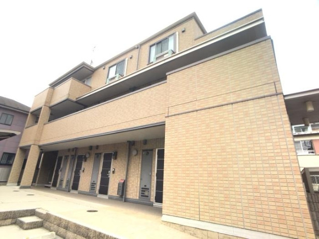 ��ʌ��z�J�s�Ɍ��P���ڂ̃A�p�[�g�̌����O��