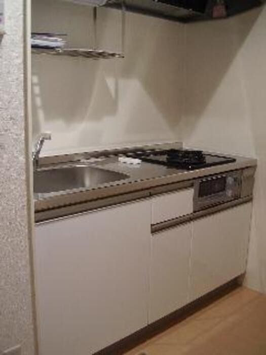 ��ʌ��z�J�s�Ɍ��P���ڂ̃A�p�[�g�̃L�b�`��