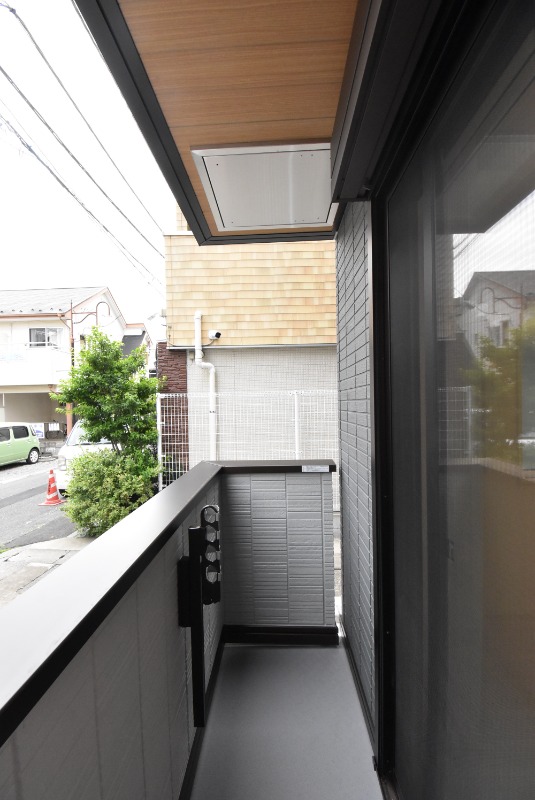 ��ʌ��z�J�s���������̃A�p�[�g�̃o���R�j�[