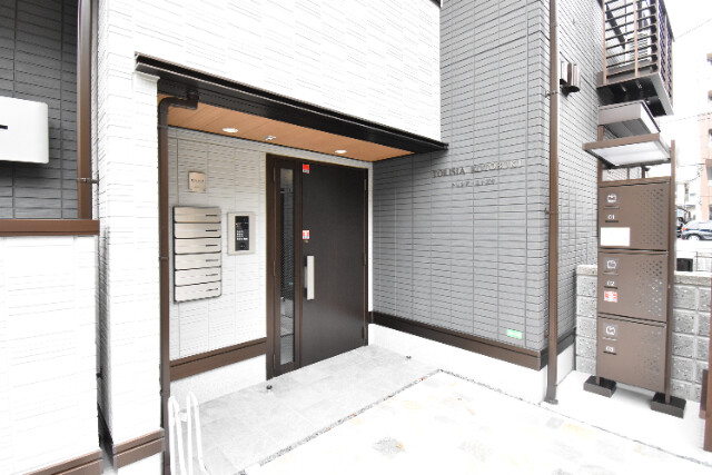 ��ʌ��z�J�s���������̃A�p�[�g�̃G���g�����X