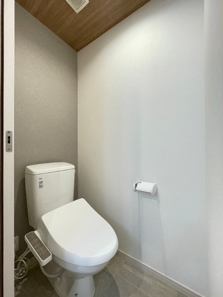 ��ʌ�����s�≺���Q���ڂ̃A�p�[�g�̃g�C��