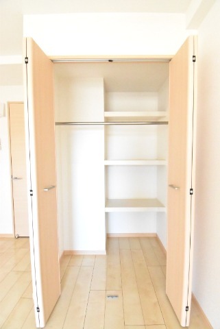 ��ʌ�����s������Q���ڂ̃}���V�����̎��[