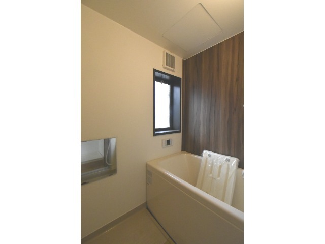 ��ʌ������R�s���������̃A�p�[�g�̃o�X