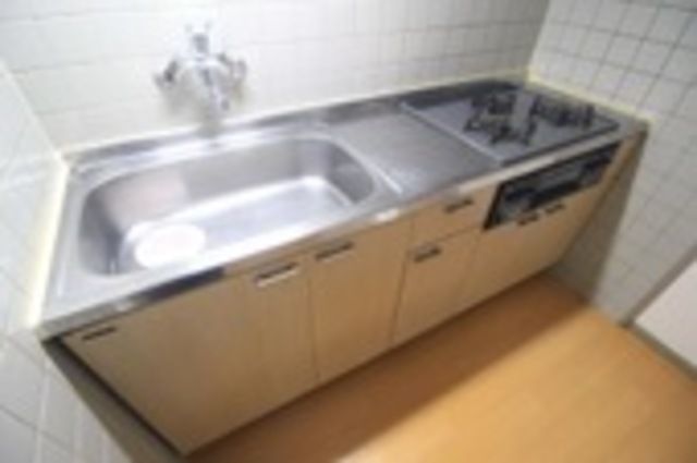 ��ʌ������s�������̃}���V�����̃L�b�`��