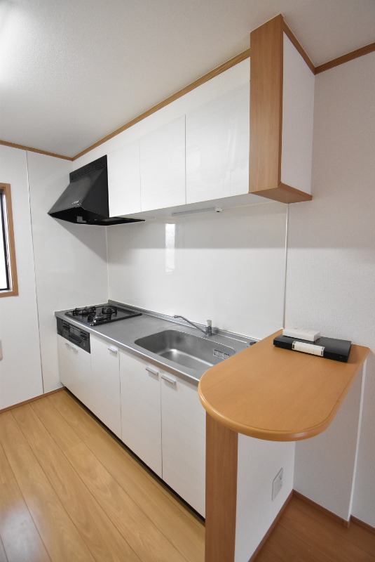 ��ʌ��������܎s��΋�������P���ڂ̃e���X�n�E�X�̃L�b�`��