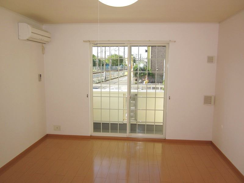 ��ʌ��������܎s��΋擌��΂R���ڂ̃A�p�[�g�̋��ԁE���r���O