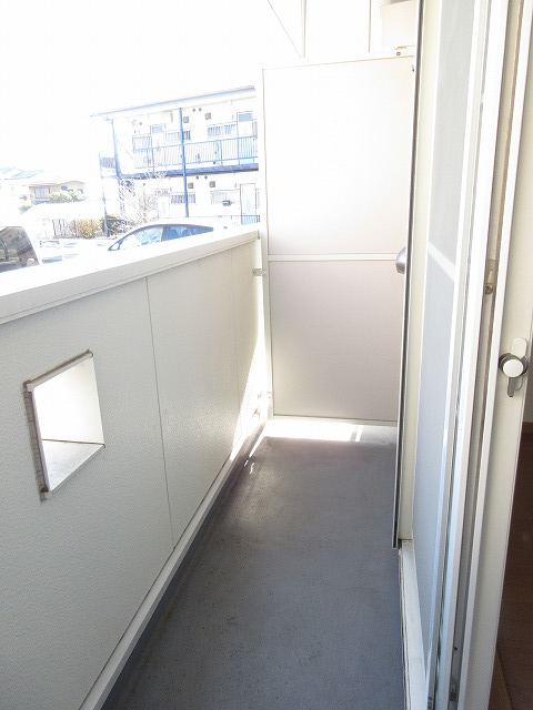 ��ʌ��������܎s��΋擌��΂R���ڂ̃A�p�[�g�̃o���R�j�[