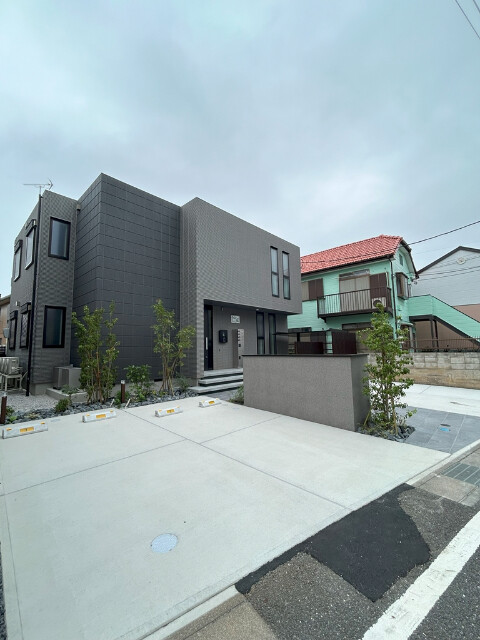 ��ʌ��������܎s��{��������P���ڂ̃}���V�����̌����O��