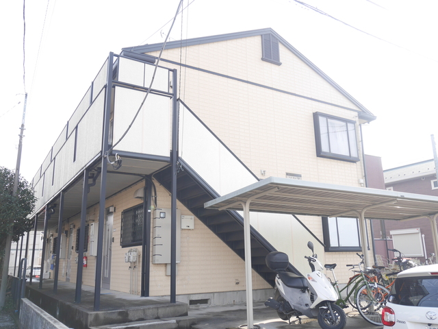 ��ʌ������s���P�O���ڂ̃A�p�[�g�̃G���g�����X