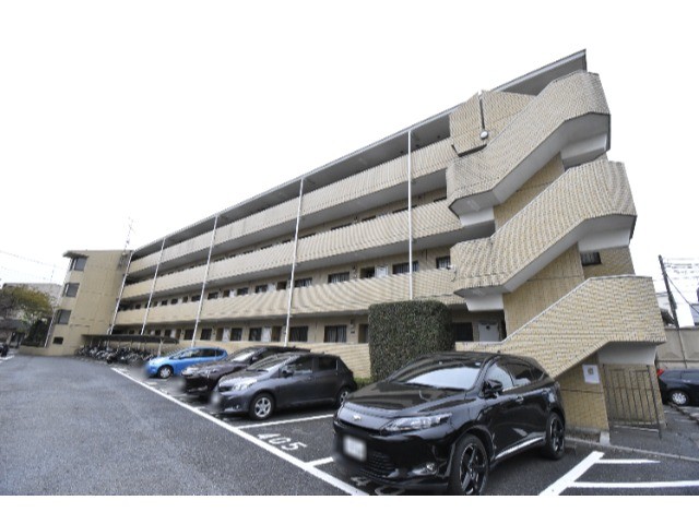 ��ʌ��������܎s��{��㏬���̃}���V�����̌����O��