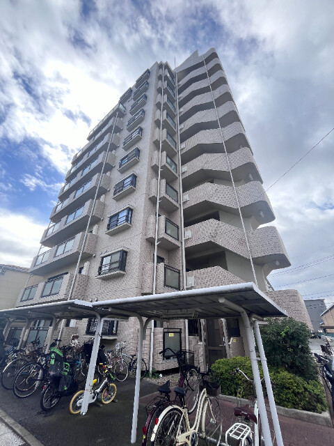 ��ʌ��������܎s������厚����O�̃}���V�����̌����O��