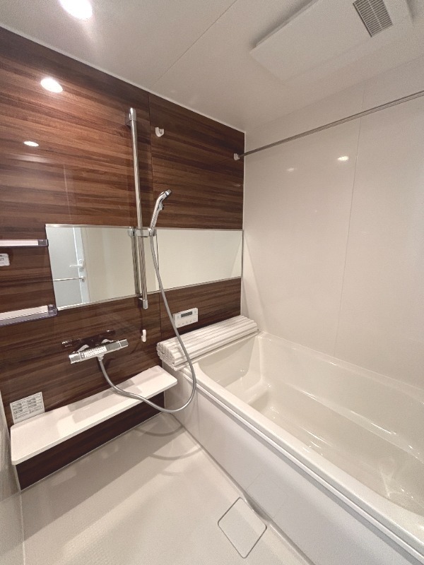 ��ʌ��������܎s�����擌��{�V���ڂ̃A�p�[�g�̃o�X