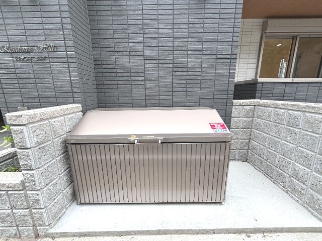 ��ʌ��������܎s�����擌��{�V���ڂ̃A�p�[�g�̂��̑�