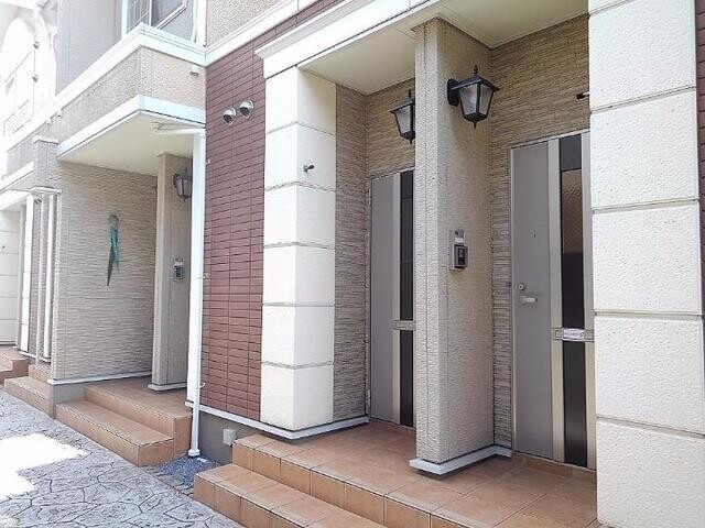 ��ʌ��z�J�s���C�N�^�E���P���ڂ̃A�p�[�g�̂��̑�