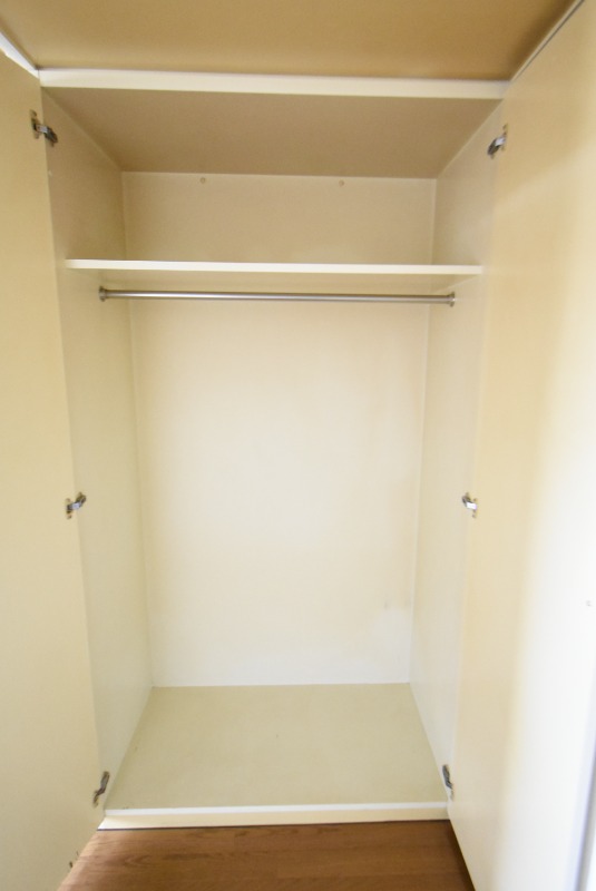 ��ʌ�����s�����Q���ڂ̃A�p�[�g�̎��[