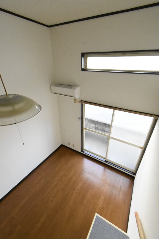 ��ʌ�����s�����Q���ڂ̃A�p�[�g�̂��̑������E�X�y�[�X