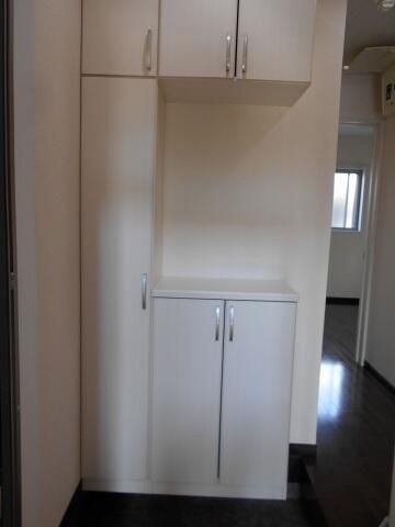 ��ʌ�����s�厚���s�̍��݂̃A�p�[�g�̌���