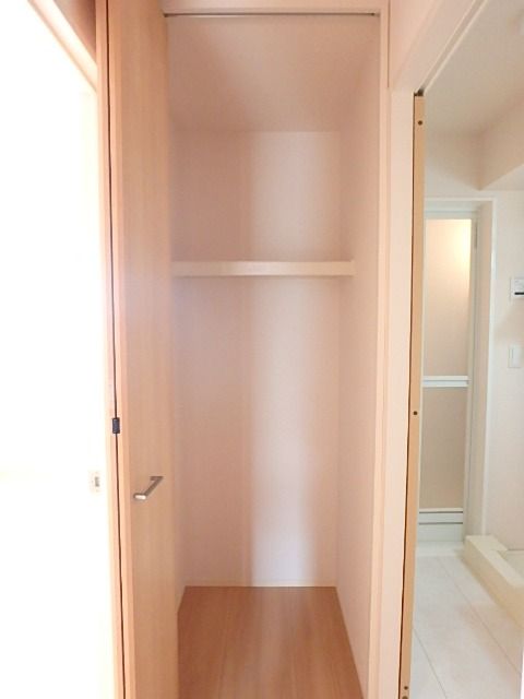 ��ʌ��������܎s��{��y�蒬�R���ڂ̃A�p�[�g�̎��[