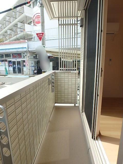 ��ʌ��������܎s��{��y�蒬�R���ڂ̃A�p�[�g�̃o���R�j�[