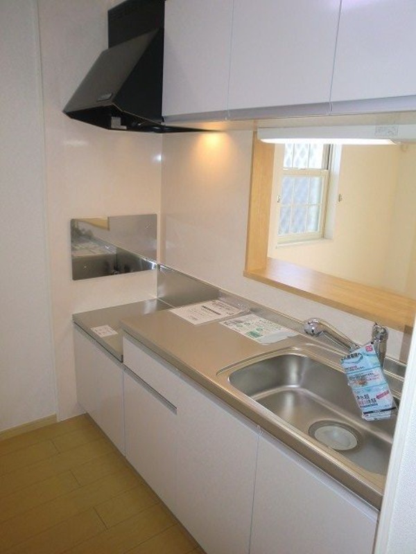 ��ʌ��������܎s����厚�O�𒬂̃A�p�[�g�̃L�b�`��