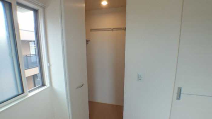 ��ʌ��z�J�s���C�N�^�E���Q���ڂ̃A�p�[�g�̎��[