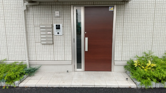 ��ʌ��z�J�s���C�N�^�E���Q���ڂ̃A�p�[�g�̃G���g�����X