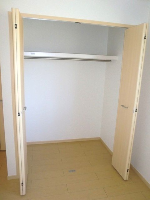 ��ʌ��������܎s����厚�O�𒬂̃A�p�[�g�̎��[