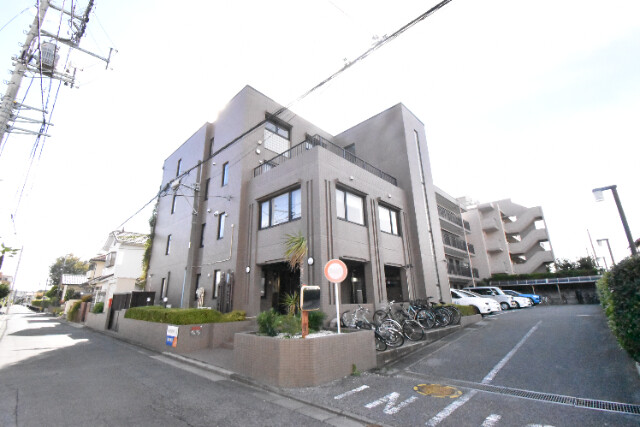 ��ʌ��������܎s�k��A�|���P���ڂ̃}���V�����̌����O��