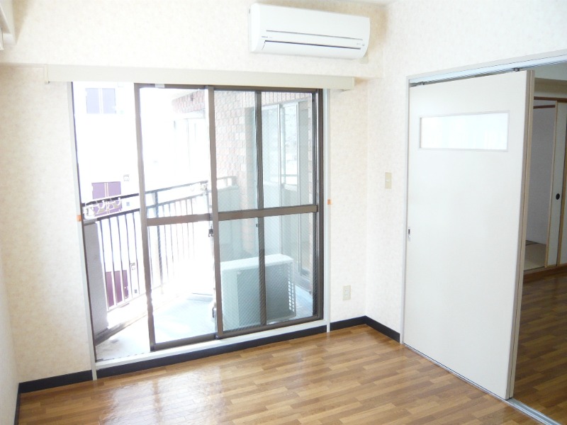 ��ʌ��������܎s�k��{�����R���ڂ̃}���V�����̂��̑������E�X�y�[�X