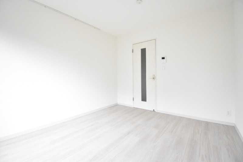 ��ʌ�����s�˒˓�Q���ڂ̃A�p�[�g�̂��̑������E�X�y�[�X