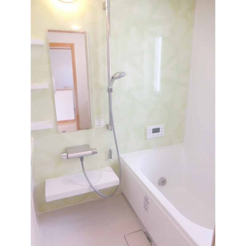 ��ʌ��������܎s�Y�a�挳���P���ڂ̃e���X�n�E�X�̃o�X