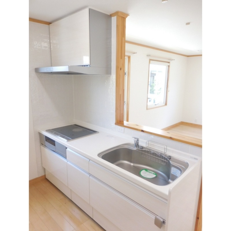 ��ʌ��������܎s�Y�a�挳���P���ڂ̃e���X�n�E�X�̃L�b�`��