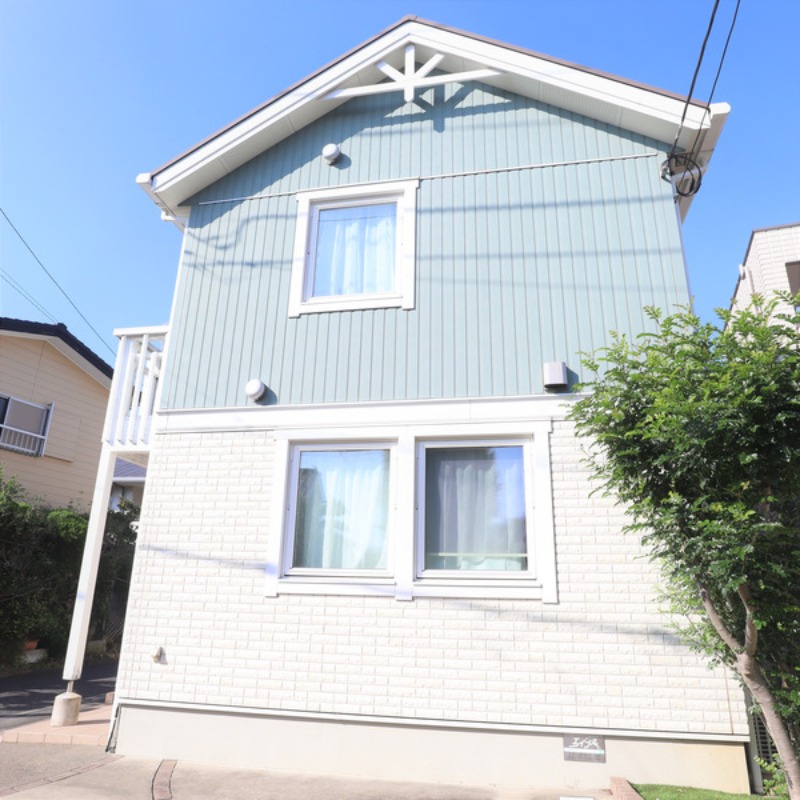 ��ʌ��������܎s�Y�a�挳���P���ڂ̃e���X�n�E�X�̌����O��