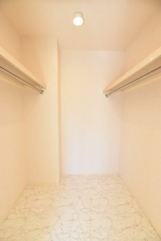 ��ʌ��z�J�s���C�N�^�E���V���ڂ̃A�p�[�g�̎��[