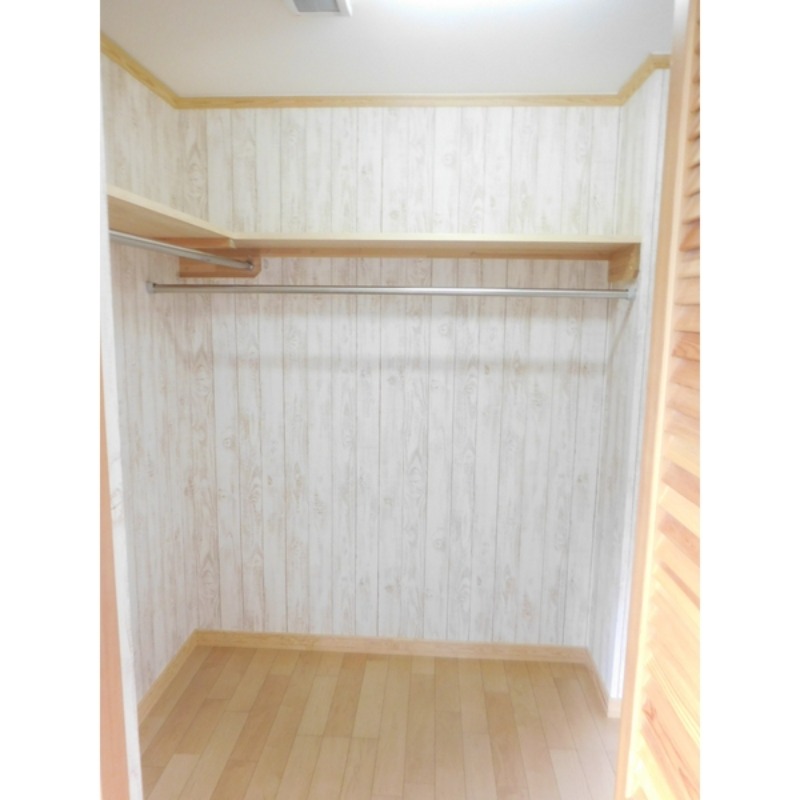 ��ʌ��������܎s�Y�a�挳���P���ڂ̃e���X�n�E�X�̎��[