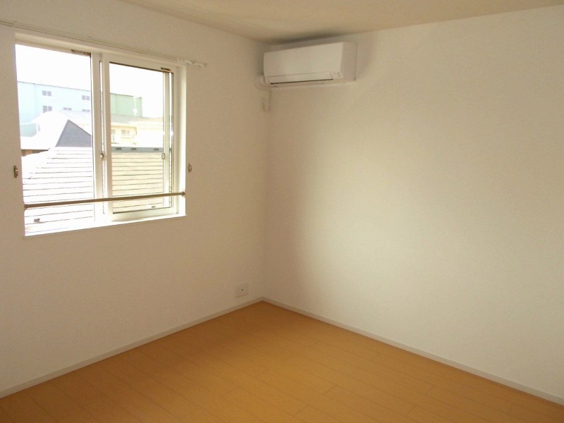 ��ʌ��k�����S�ɓޒ��厚�����̃A�p�[�g�̂��̑������E�X�y�[�X