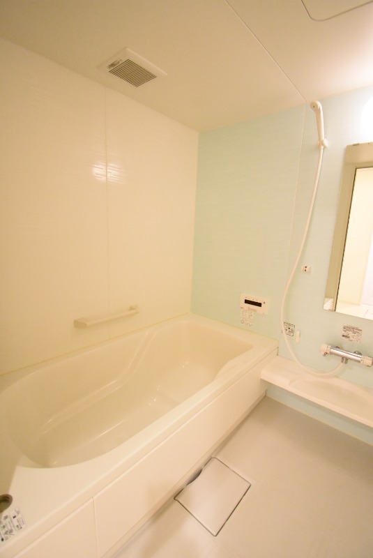 ��ʌ��������܎s�k��g�쒬�Q���ڂ̃A�p�[�g�̃o�X