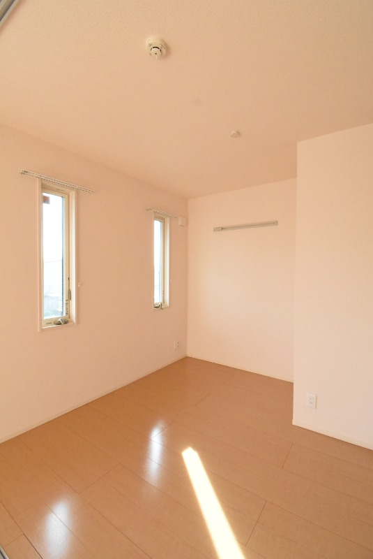 ��ʌ��������܎s�k��g�쒬�Q���ڂ̃A�p�[�g�̂��̑������E�X�y�[�X