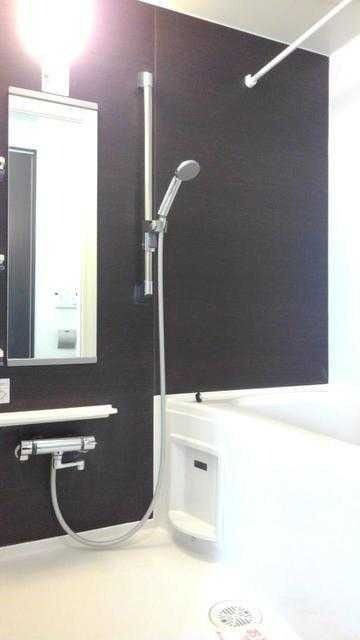 ��ʌ��������܎s��΋�z�K�R���ڂ̃A�p�[�g�̃o�X