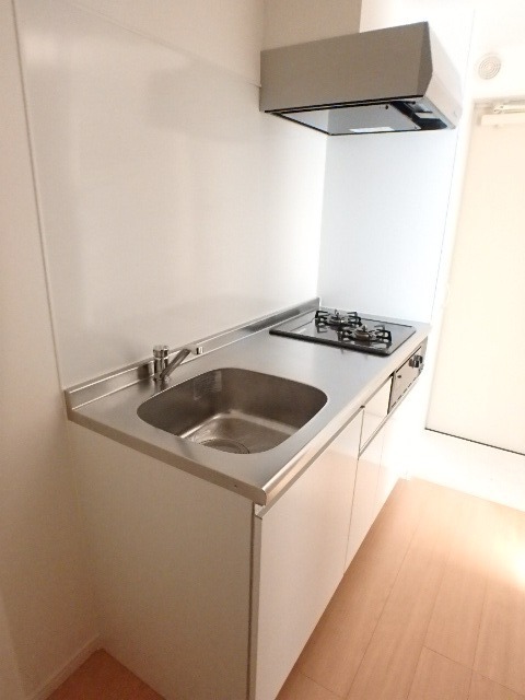 ��ʌ��������܎s��{��y�蒬�P���ڂ̃A�p�[�g�̃L�b�`��