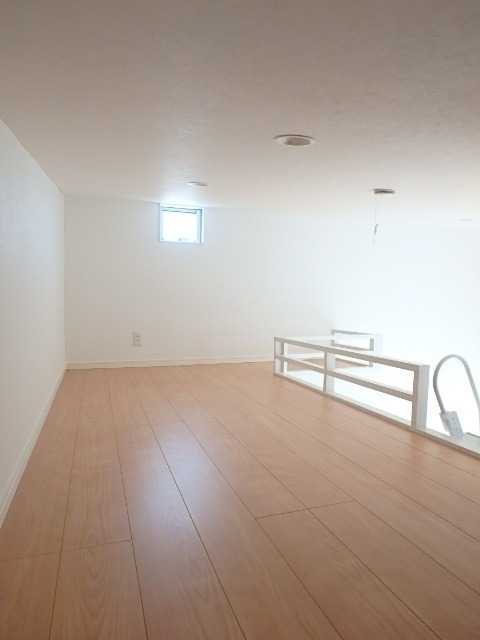 ��ʌ��������܎s��{��y�蒬�P���ڂ̃A�p�[�g�̂��̑������E�X�y�[�X