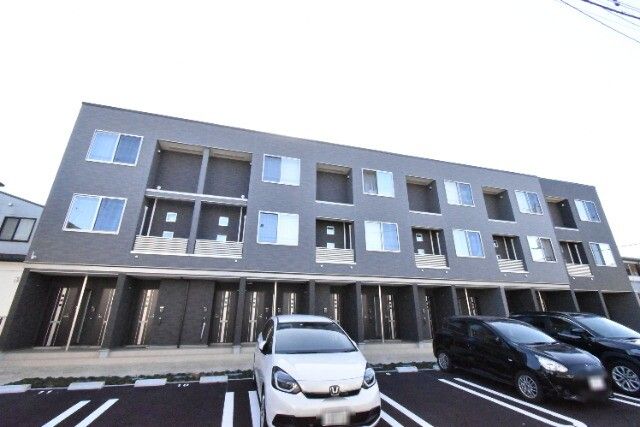 ��ʌ��������܎s�΋�厚����1355-3�̃A�p�[�g�̌����O��