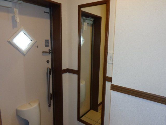 ��ʌ��������܎s�΋�厚�����̃A�p�[�g�̌���