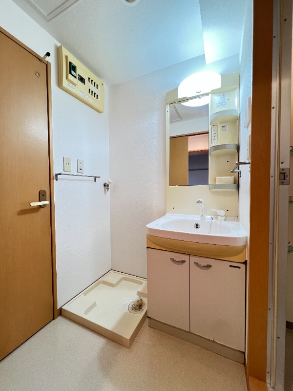 ��ʌ�����s�˒˂S���ڂ̃}���V�����̐��ʏ�