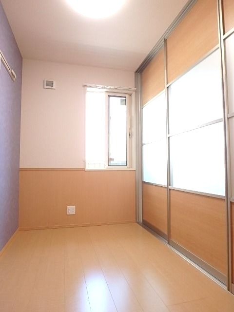 ��ʌ��������܎s��{�擌���P���ڂ̃A�p�[�g�̂��̑������E�X�y�[�X