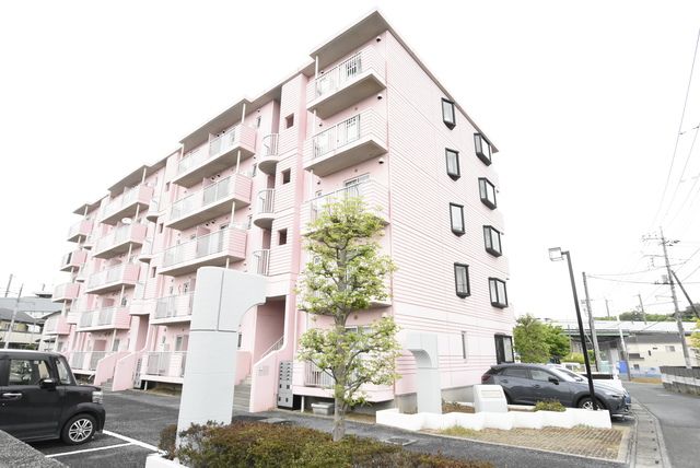 ��ʌ��k�����S�ɓޒ��w���P����16�̃}���V�����̌����O��