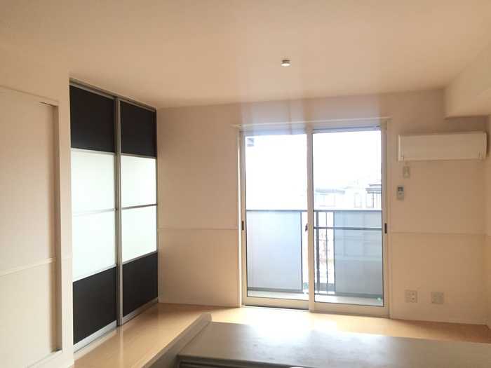 ��ʌ��������܎s�΋擹�c�y�R���ڂ̃A�p�[�g�̋��ԁE���r���O